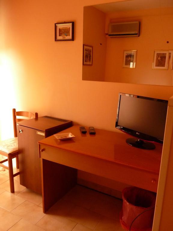 Agathae Hotel & Residence Скольитти Экстерьер фото